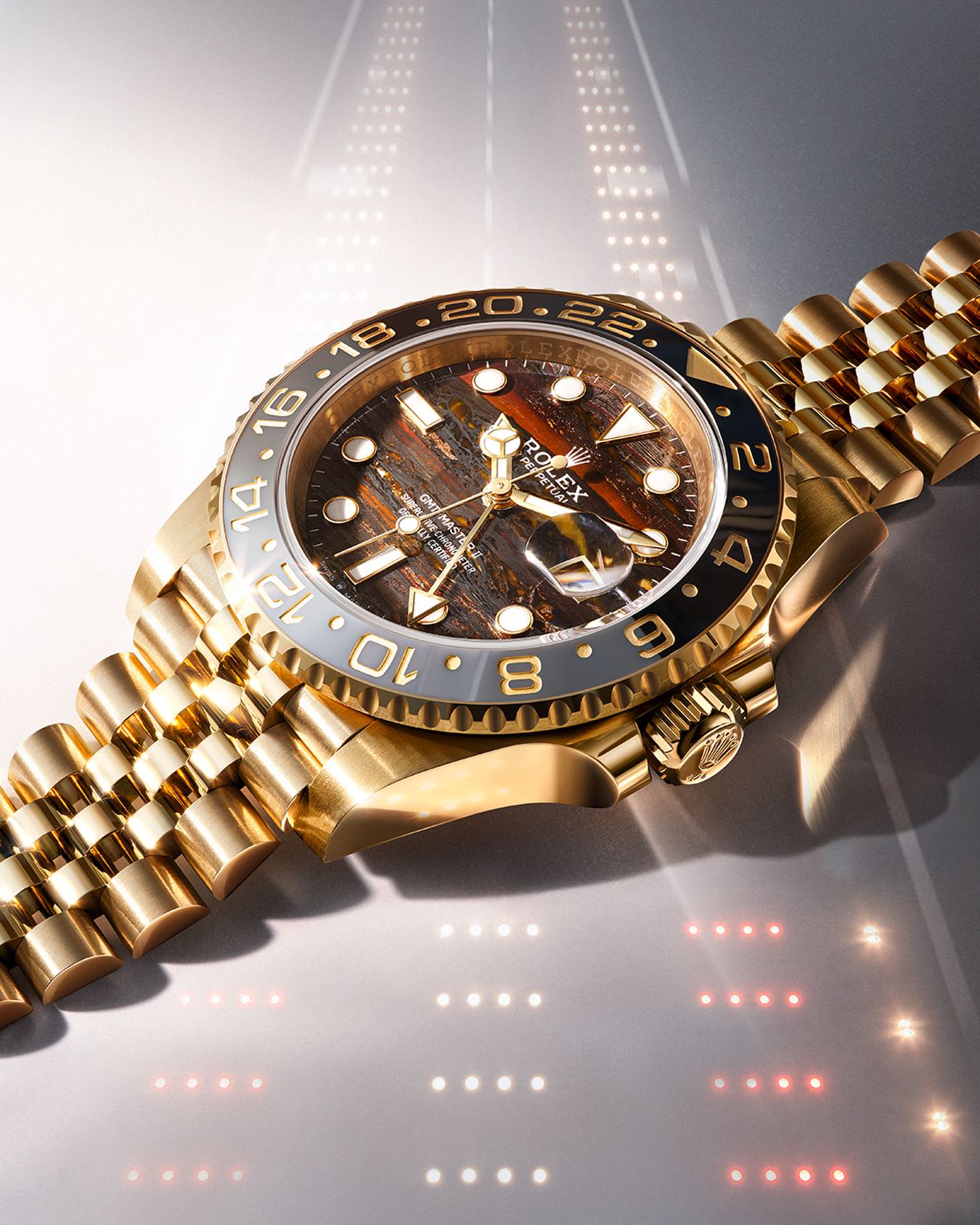 A two-tone GMT, luxury on the wrist