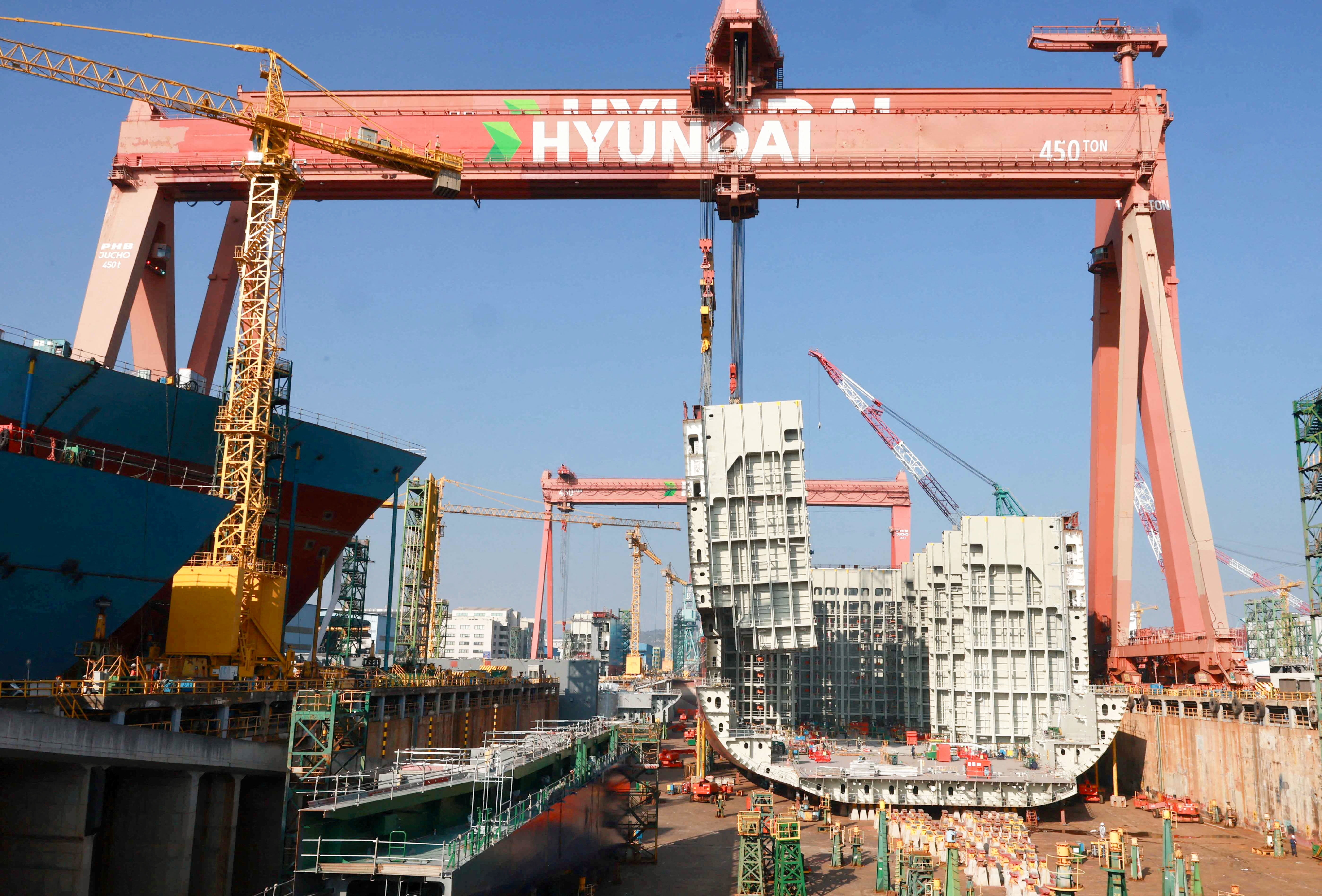 Gantry cranes and dry docks: the scale of modern shipbuilding