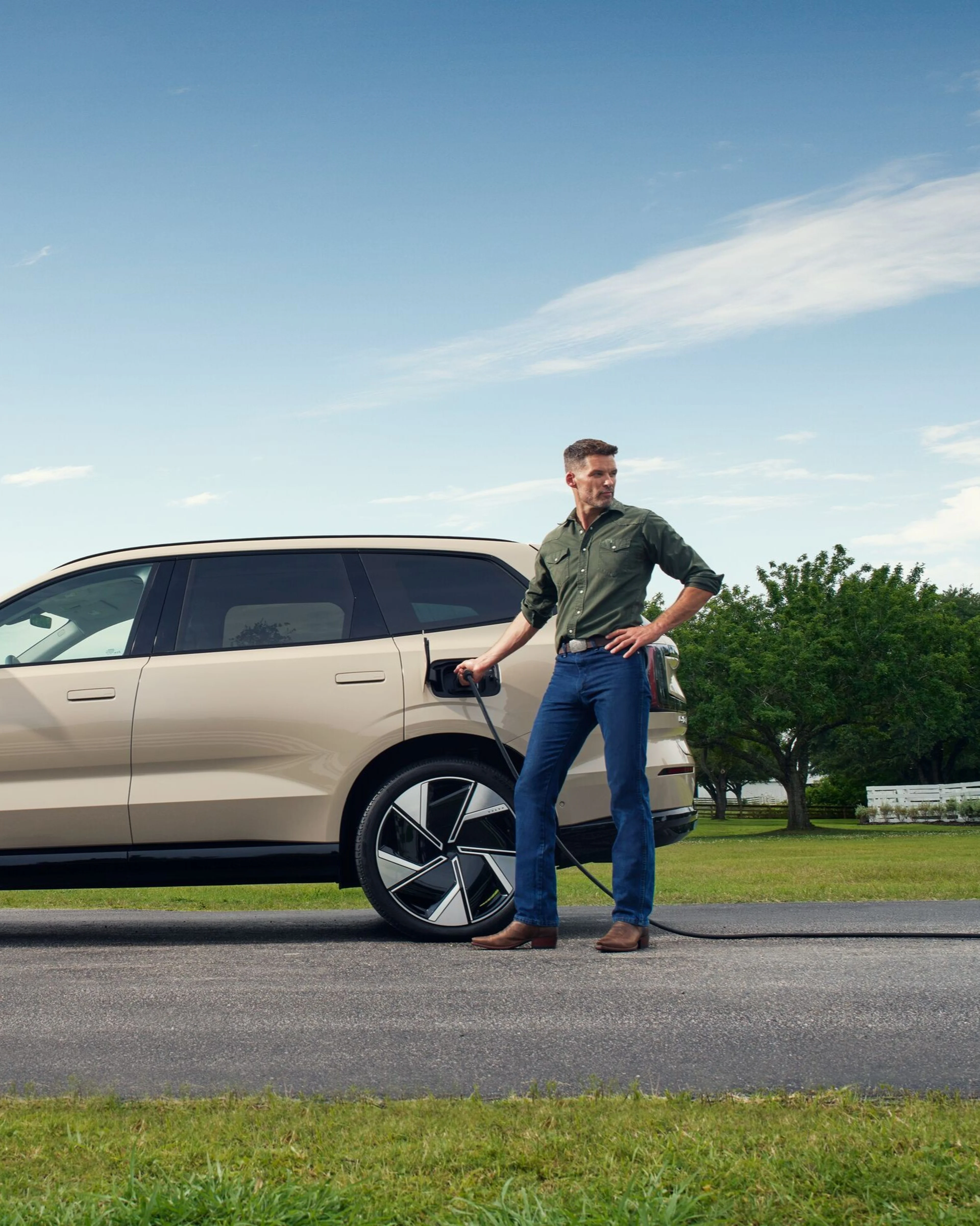 Volvo EX90