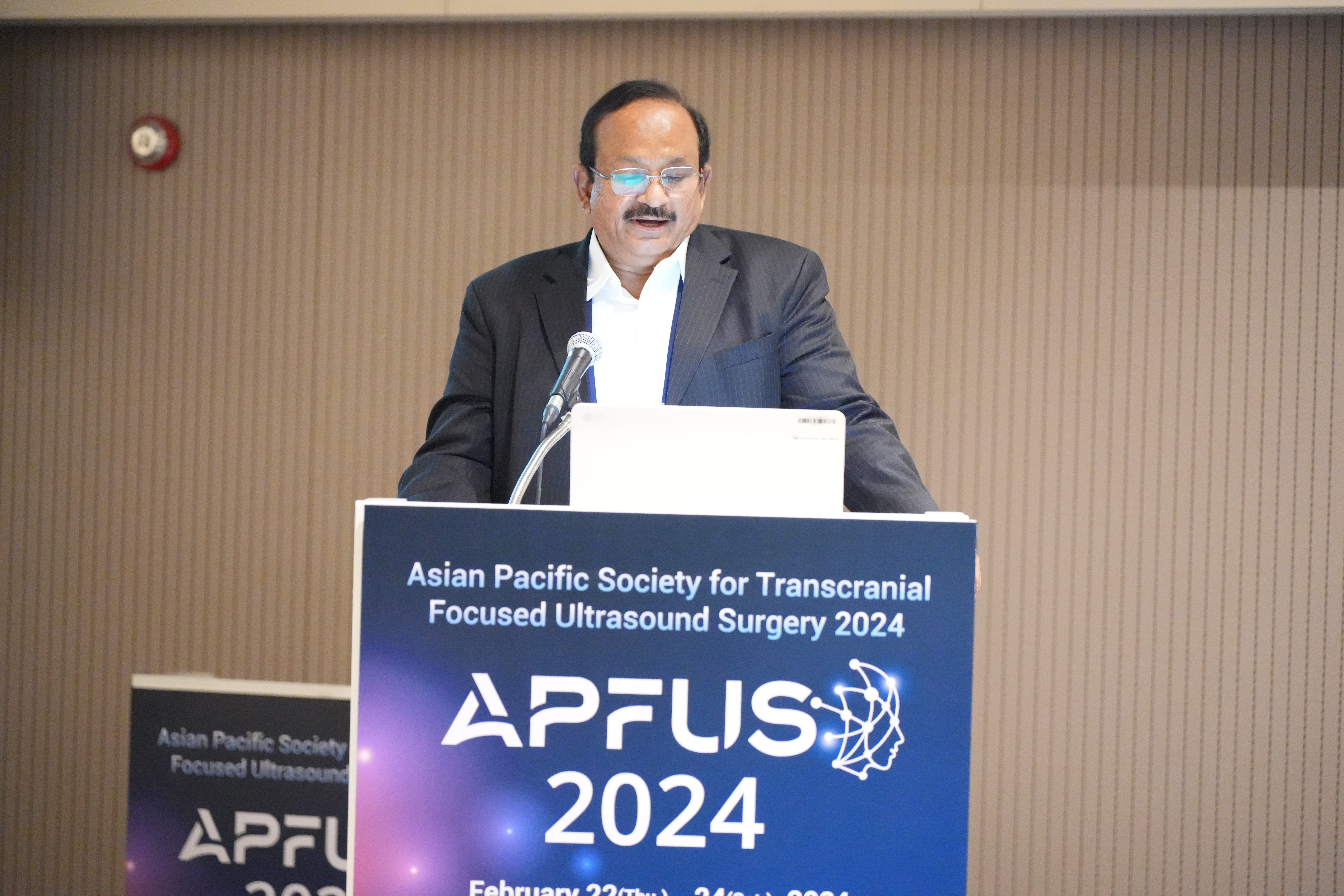 Dr. Madeswaran at a medical conference on Focused Ultrasound, Soundharya Lahari, Coimbatore
