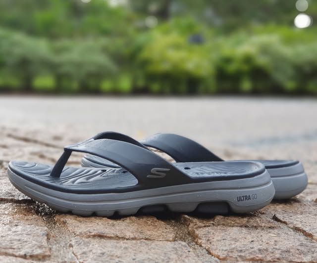Skechers Gowalk 5 Men’s Slippers  Engineered for Comfort Designed for Everyday Living