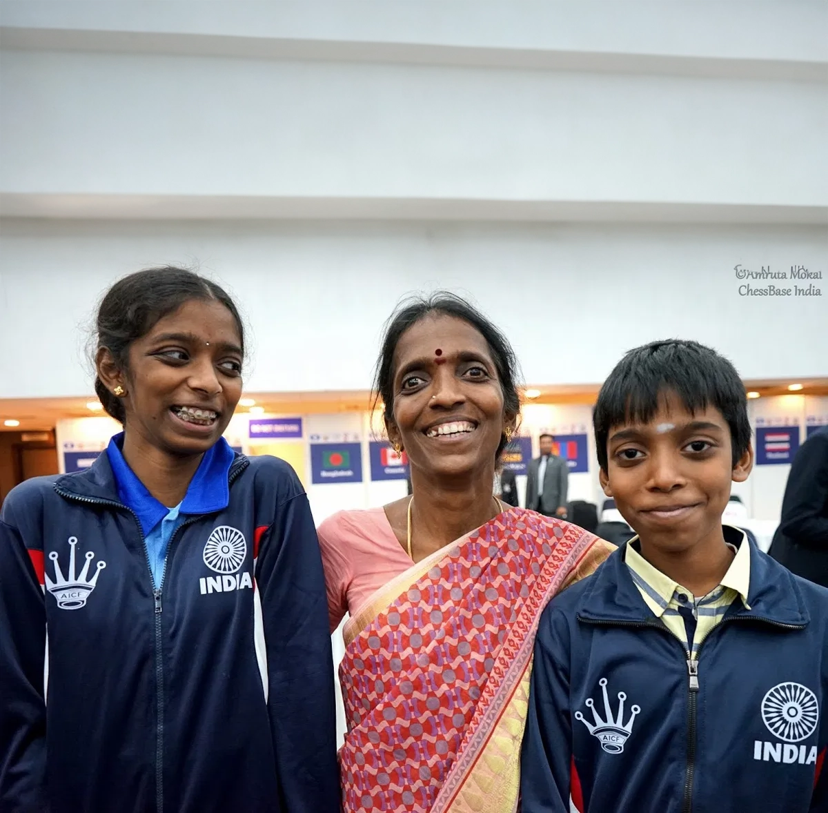 With her mother and brother, Grandmaster R. Praggnanandhaa